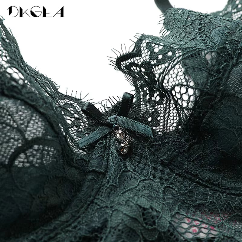 Deep V Sexy Underwear Ultrathin Bra Set plus Size Brassiere Green Women Lingerie Set Lace Embroidery Transparent Bra Panties Set